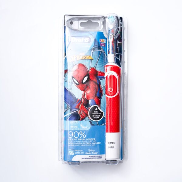 Oral-B Kids Electric Toothbrush, Spider-Man Lightyear Handle, 1 Brush, for Ages 3+ فرشاة أسنان أورال-بي الكهربائية للأطفال
