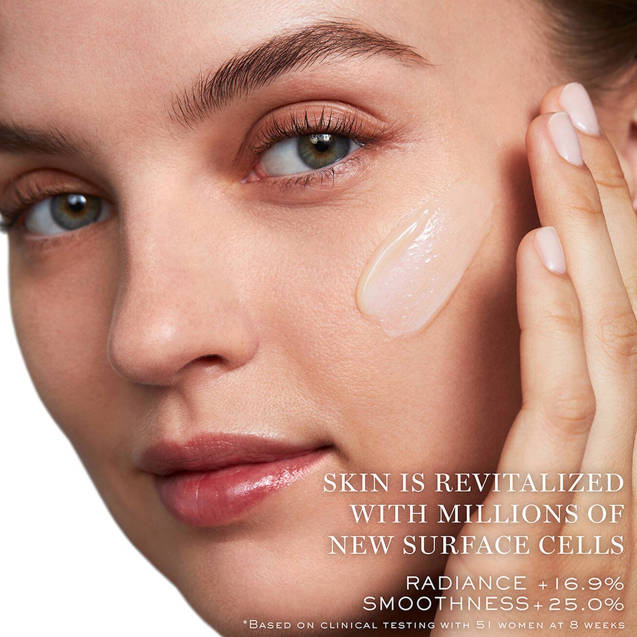 LANCÔME ABSOLUE THE SERUM Plumping & Smoothing لانكوم سيروم تنعيم وامتلاء - Image 4