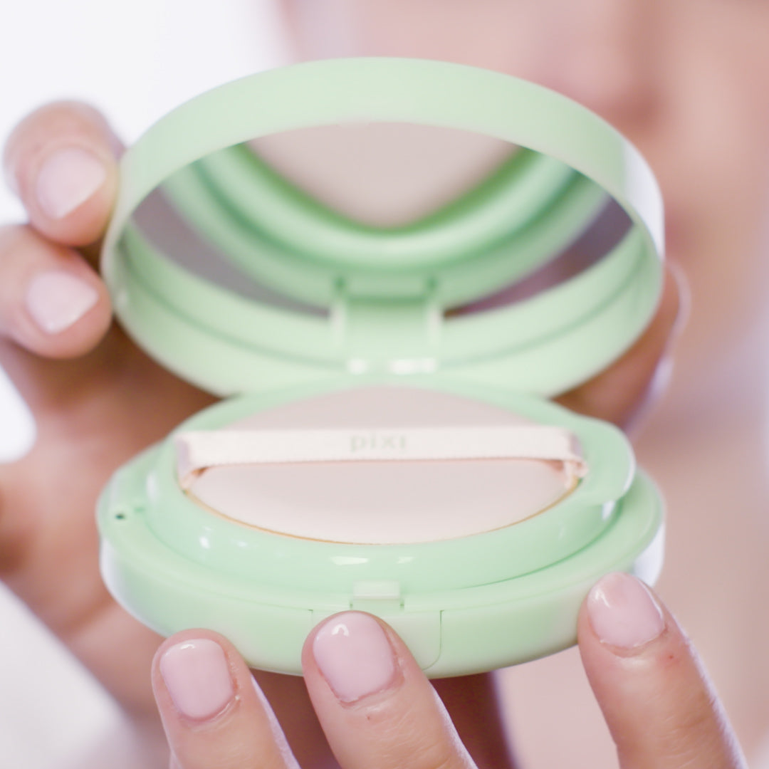 PIXI Glow Tint Cushion Brightening Colour Corrector - Peach Tint بكسي كوشن يوحد لون البشرة - Image 3