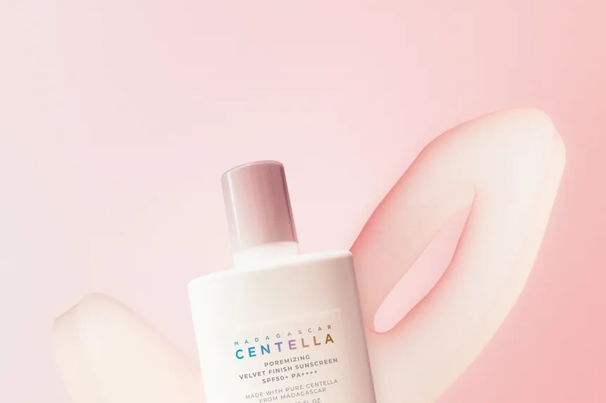 SKIN1004 Madagascar Centella Poremizing Velvet Finish Sunscreen spf50+ واقي الشمس المخملي المسامي من مدغشقر سنتيلا - Image 4