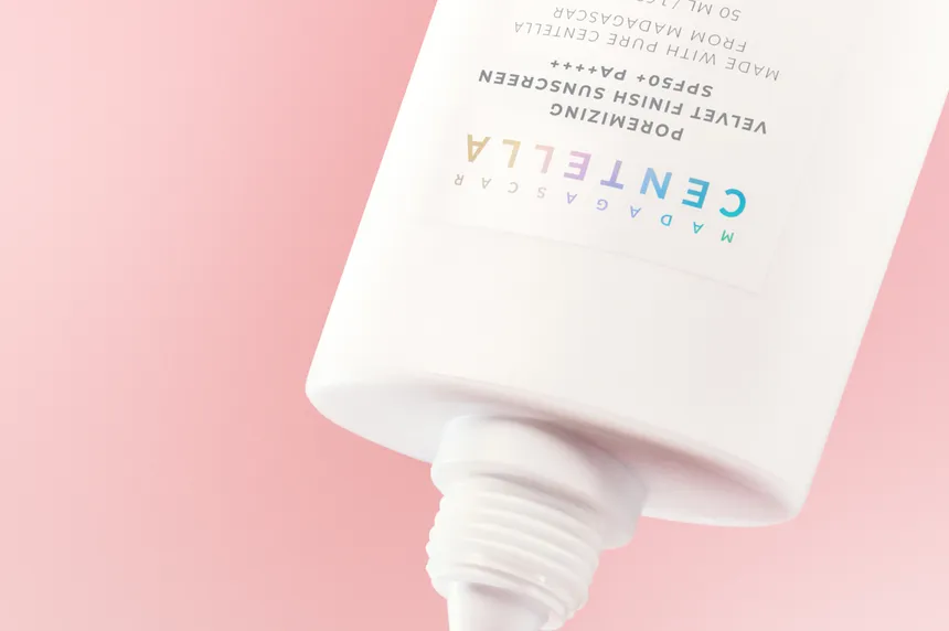 SKIN1004 Madagascar Centella Poremizing Velvet Finish Sunscreen spf50+ واقي الشمس المخملي المسامي من مدغشقر سنتيلا - Image 2