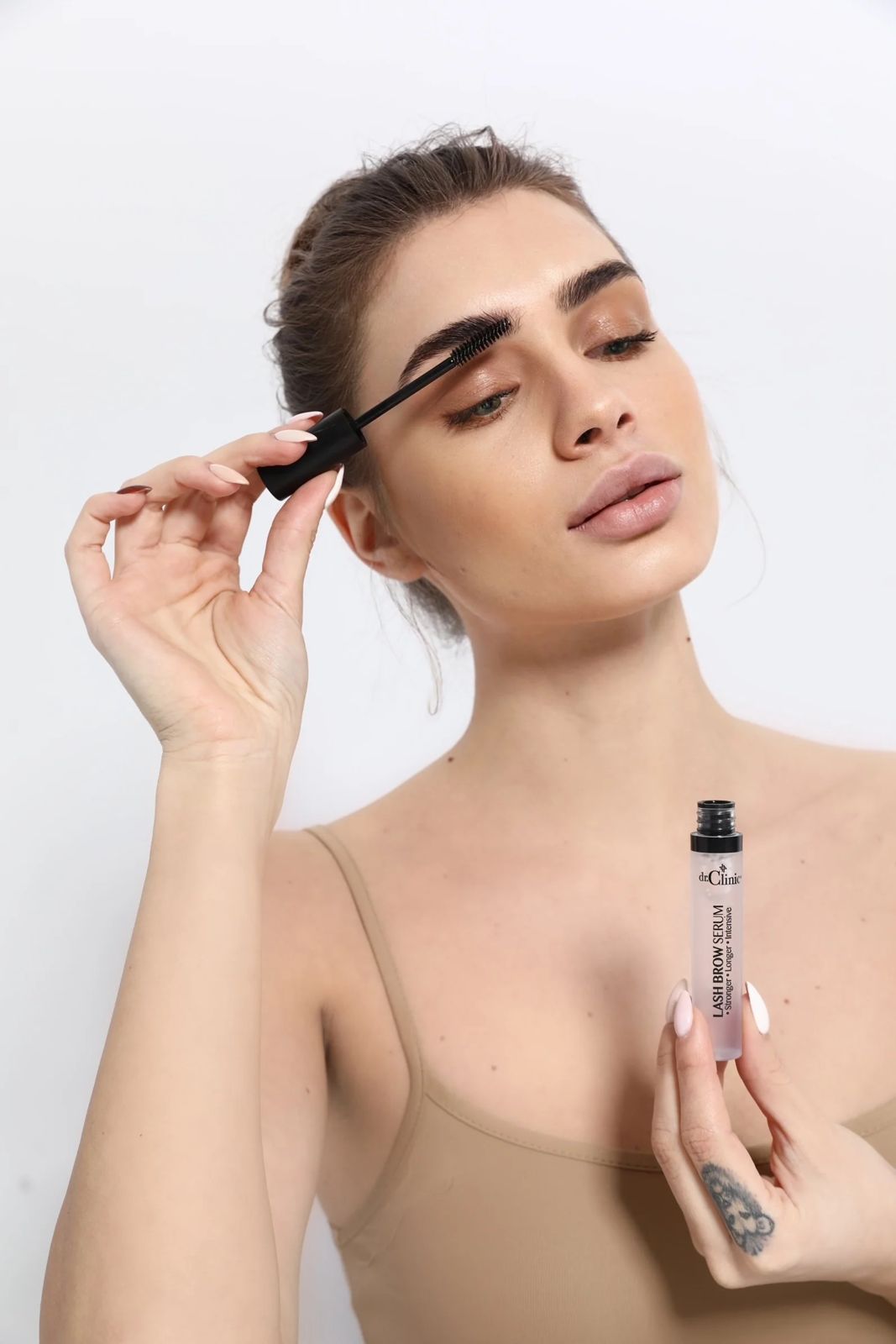 Dr.clinic Lash & Brow Enhancer Serum 4.5ml سيروم تكثيف الرموش والحواجب من دكتور كلينك - Image 2