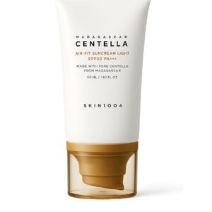SKIN1004 MADAGASCAR CENTELLA AIR-FIT SUNCREAM LIGHT SPF30 PA++++ 50ml واقي شمس للبشرة