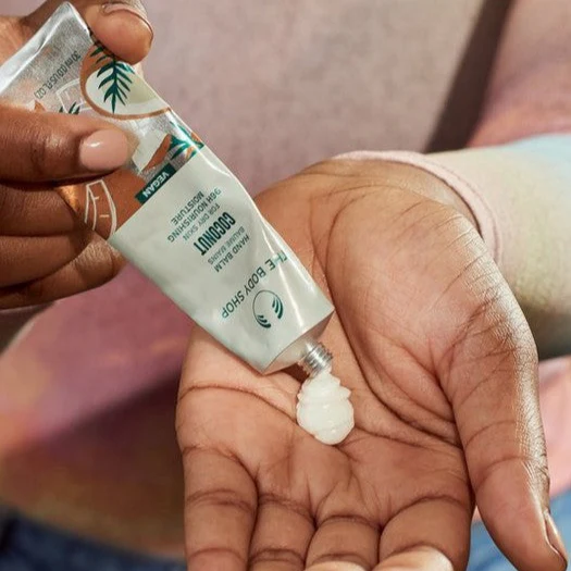 THE BODY SHOP Coconut Hand Balm 30ml بلسم جوز الهند لليدين من ذا بدي شوب - Image 3