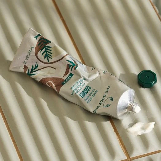 THE BODY SHOP Coconut Hand Balm 30ml بلسم جوز الهند لليدين من ذا بدي شوب - Image 2