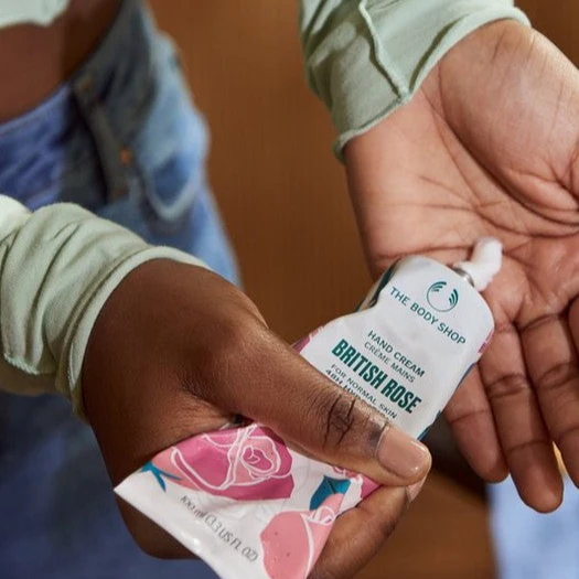 THE BODY SHOP British Rose Hand Cream 30ml كريم اليدين بالورد البريطاني من ذا بدي شوب - Image 2
