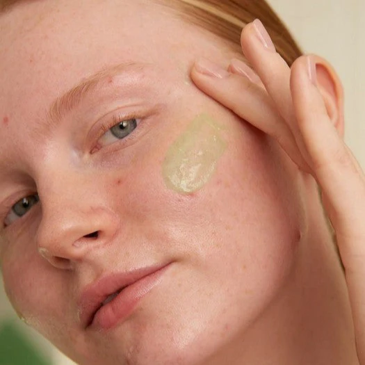 THE BODY SHOP Tea Tree Skin Clearing Daily Scrub125ml مقشر شجرة الشاي اليومي لتنقية البشرة من ذا بدي شوب - Image 3