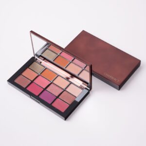 CHARMACY MILANO CMC EYE SHADOW 12 COLORS PALETTE -01  مجموعة ظلال العيون من جارماسي ميلانو  12 لونًا
