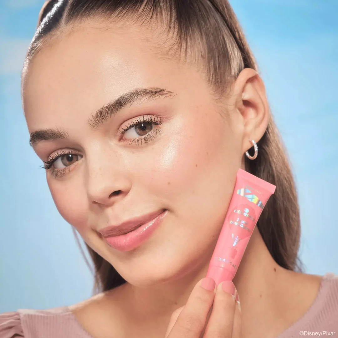 ESSENCE DISNEY + PIXAR liquid blushlighter - 01 dusk in paradise أحمر خدود سائل من اسنس - Image 2