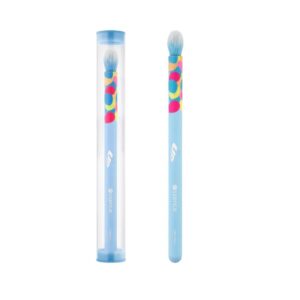 ESSENCE UP Eyeshadow Brush فرشاة ظلال العيون من اسنس