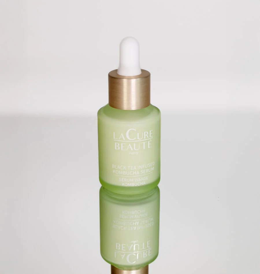 LA CURE BEAUTÉ Black Tea Infused Kombucha Serum 30ml سيروم مرطب للبشرة من لاكيور بيوتي - Image 3