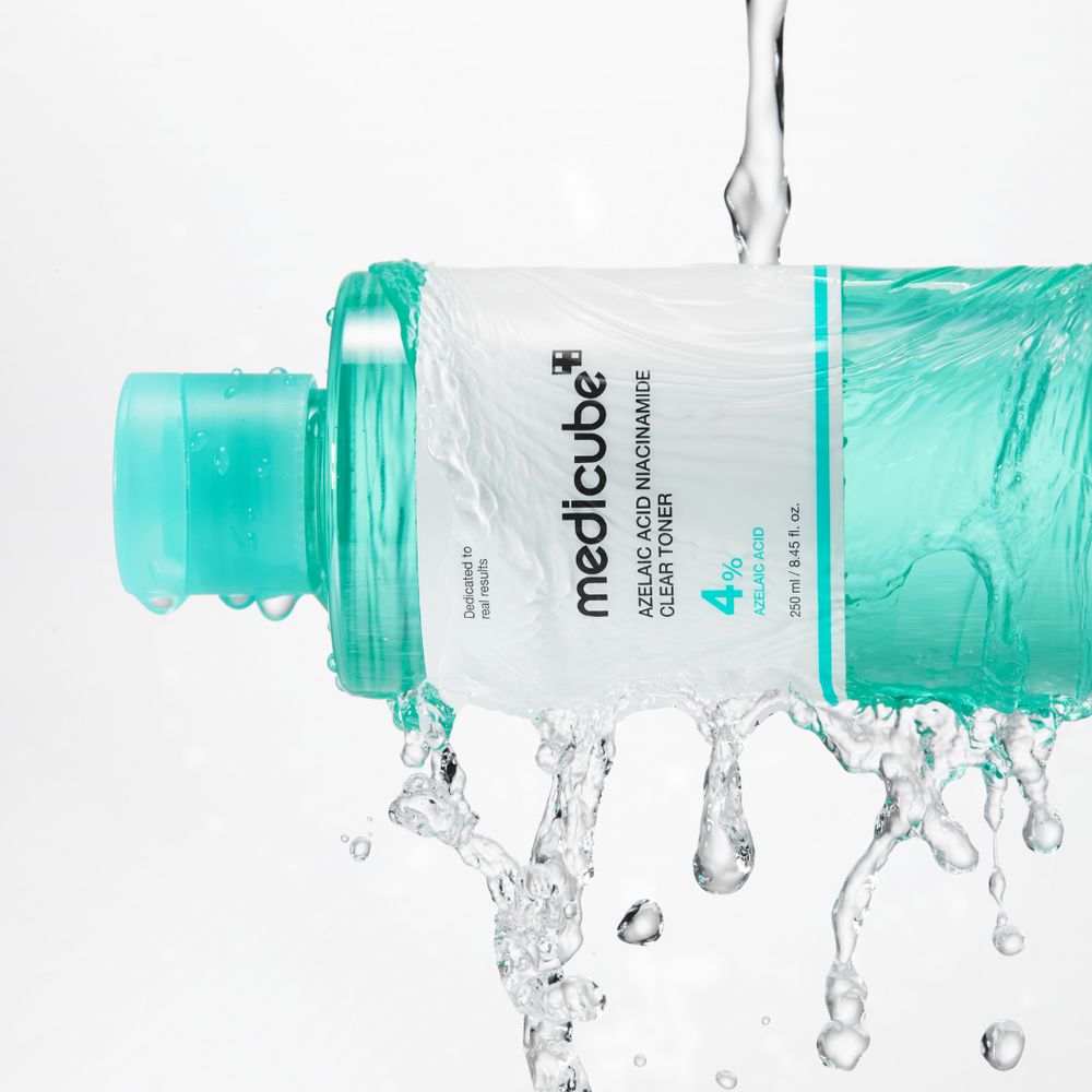 MEDICUBE AZELAIC ACID NIACINAMIDE CLEAR TONER 4% - 250ml مديكيوب تونر منظف للبشرة - Image 4