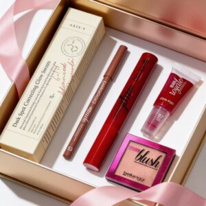 VANILLA CHRISTMAS GIFT SET مجموعة ميكاب أنيقة ومتكاملة مناسبة للهدايا