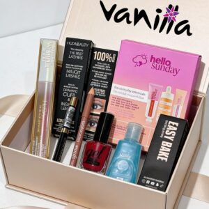 VANILLA CHRISTMAS GIFT SET مجموعة ميكاب أنيقة ومتكاملة مناسبة للهدايا