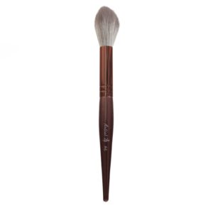 ARTIST 21 FACE HIGHLIGHTER BRUSH A6 فرشاة هايلايتر