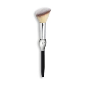 IT COSMETICS Heavenly Luxe French Boutique Blush Brush #4 ات كوزمتيك فرشاة أحمر الخدود