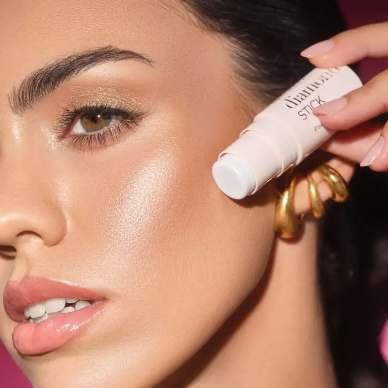 ARTDECO Diamond Highlighter Stick - 1 rare diamond ارتديكو هايلاتر ستك للبشرة - Image 4