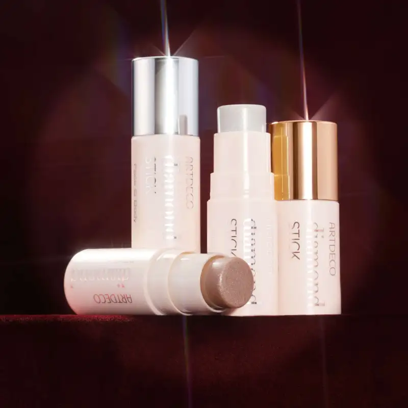 ARTDECO Diamond Highlighter Stick - 1 rare diamond ارتديكو هايلاتر ستك للبشرة - Image 3