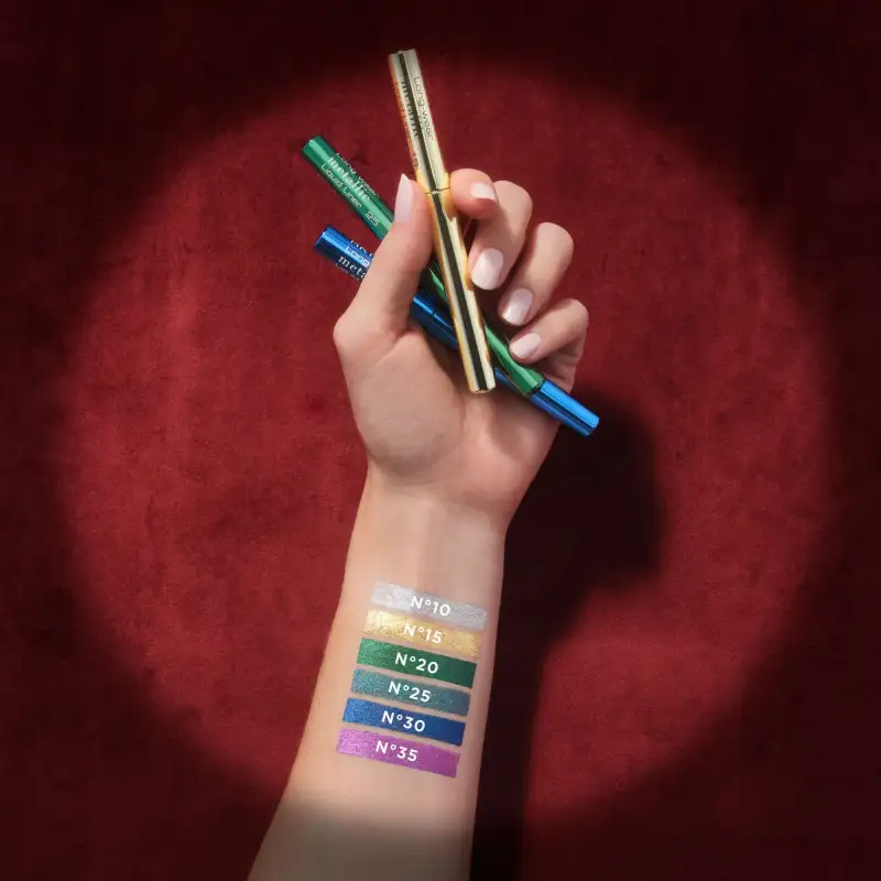 ARTDECO Long-wear Metallic Liquid Liner ارتديكو لاينر ملون لتحديد العيون - Image 3