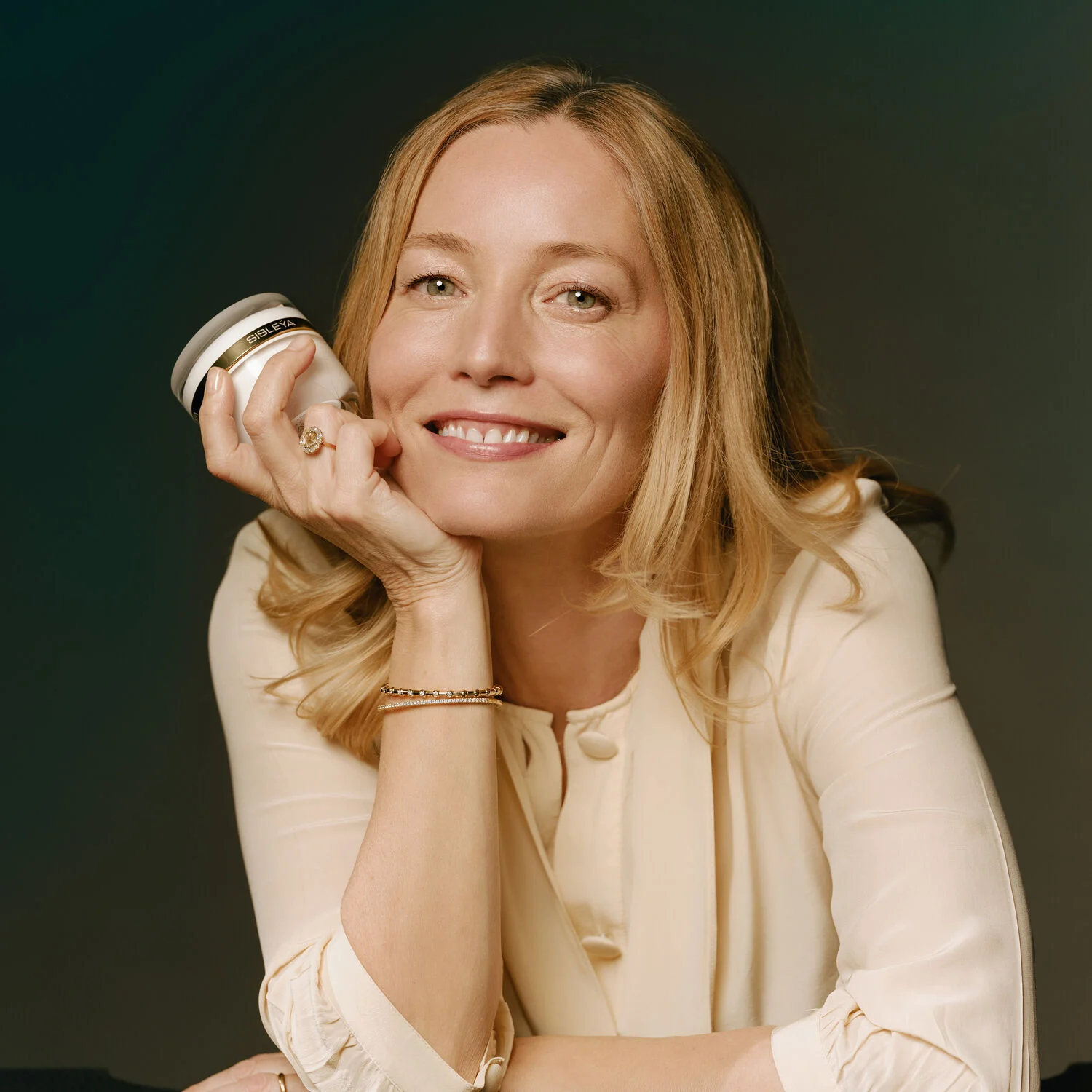 SISLEY L'Intégral Anti-Âge Fresh Gel Cream Day And Night 50ml سيسلي كريم جل منعش مضاد للشيخوخة للاستخدام ليلاً ونهاراً - Image 3