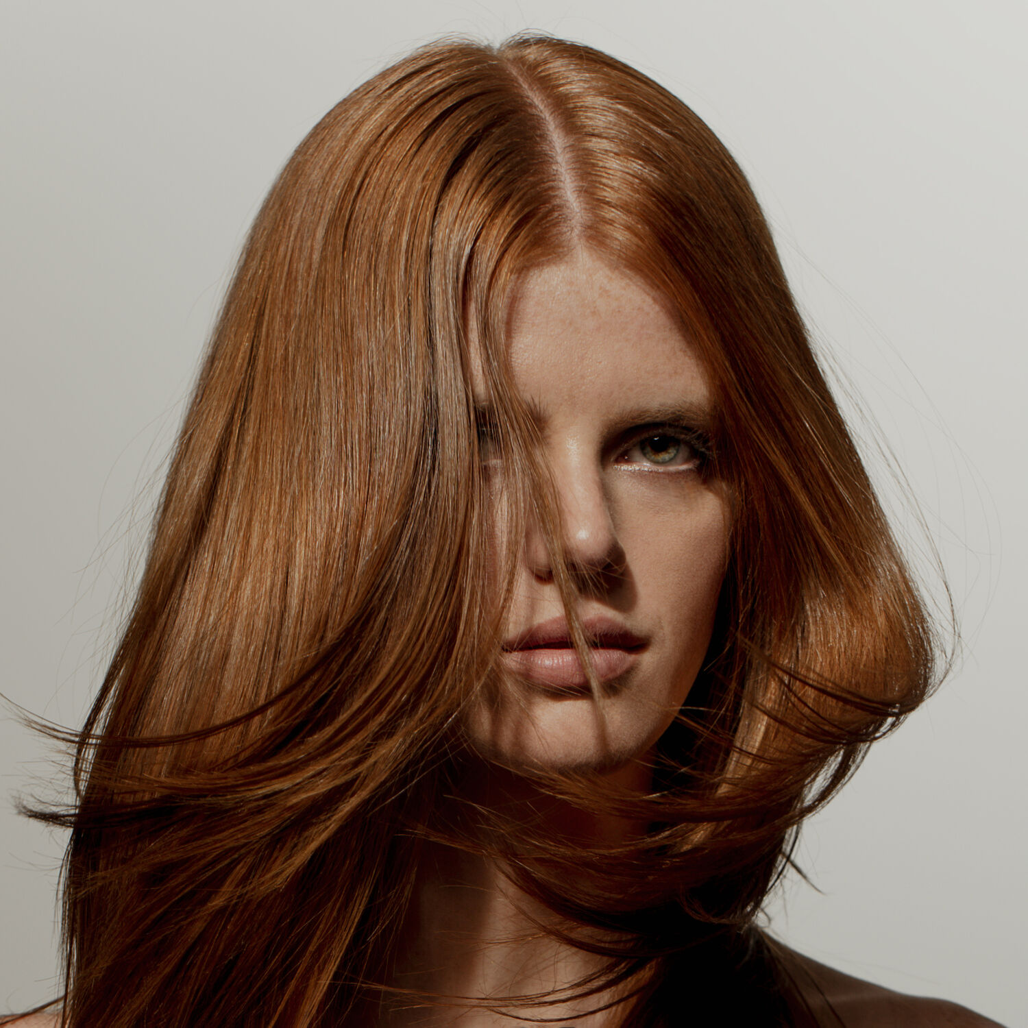 SISLEY Color Beautifying Hair Care Mask 200ml سيسلي قناع لتنقية الشعر بالراتنجات الاستوائية - Image 2