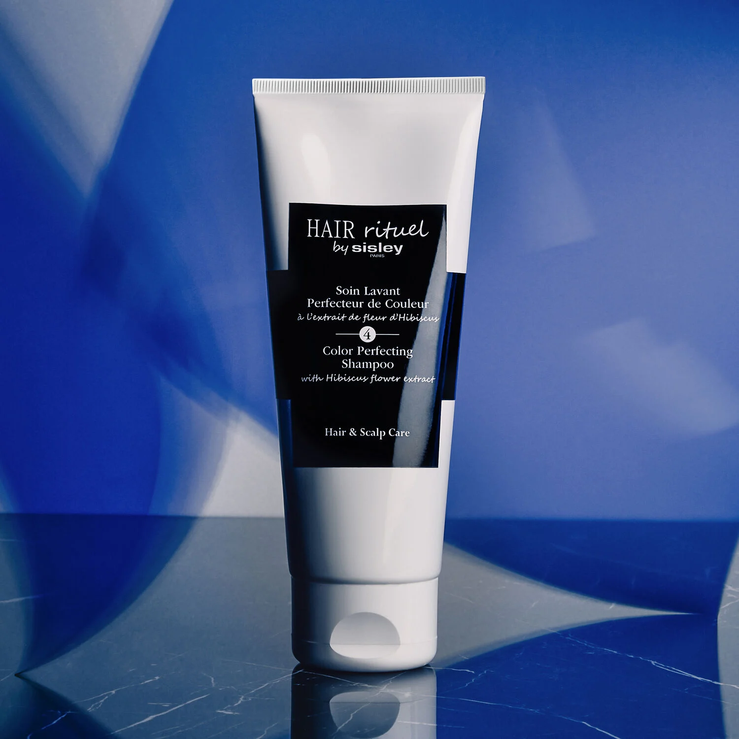 SISLEY Color Perfecting Shampoo with Hibiscus Flower Extract 200ml سيسلي شامبو مُحسّن للون الشعر بخلاصة زهرة الكركديه - Image 2