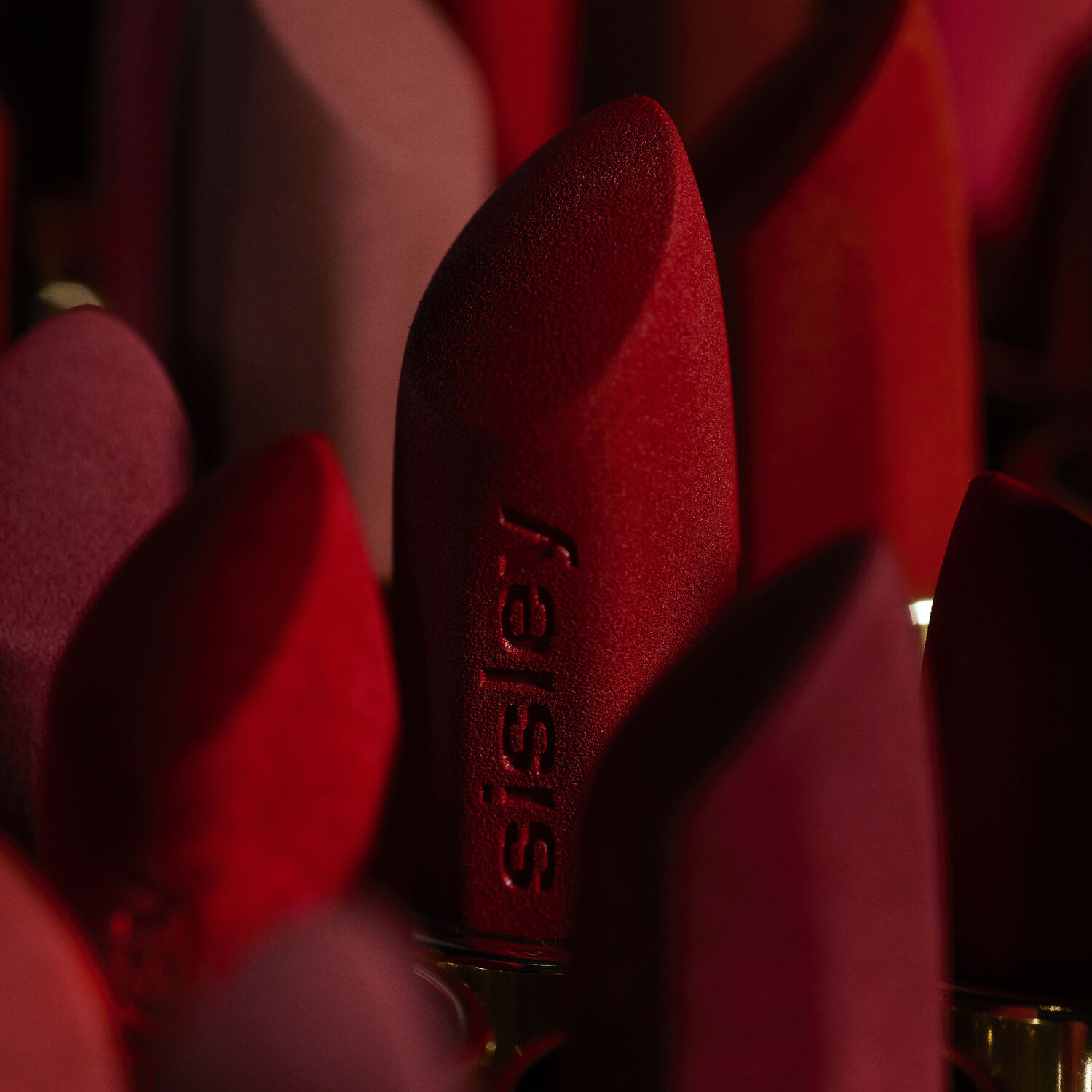 SISLEY Phyto Rouge Velvet - 40 Rouge Icon سيسلي احمر شفاه مخملي غير لامع - Image 5