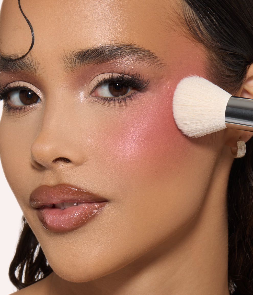 HUDA BEAUTY DIFFUSING CHEEK BRUSH هدى بيوتي فرشاة لأحمر الخدود - Image 3