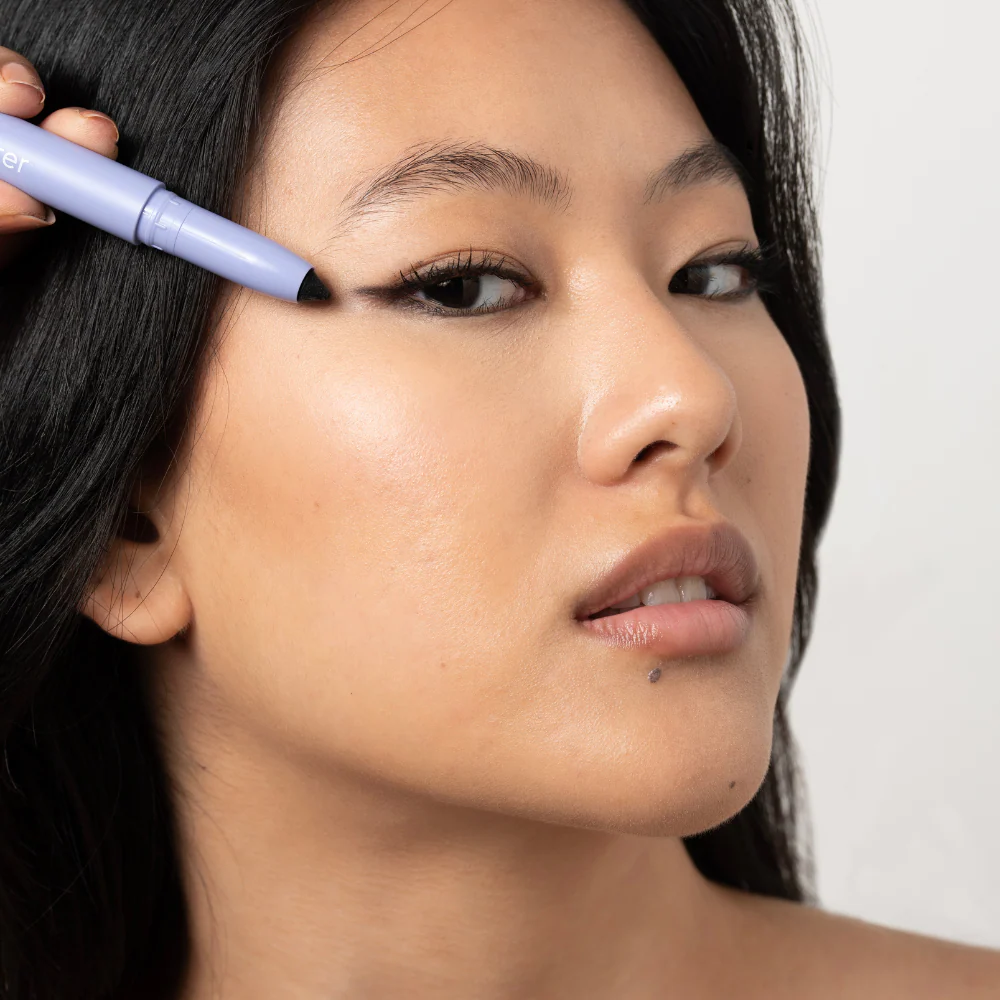 BLONDESISTER LOOK AT ME BLACK MASCARA & EYE PENCIL بلوندي سيستر مجموعة مكياج - Image 6