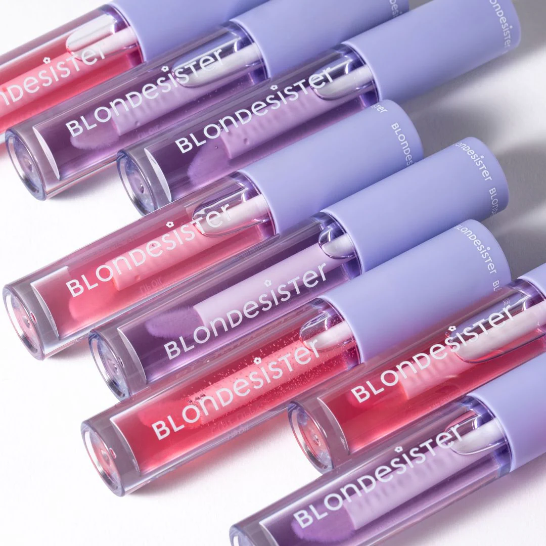 BLONDESISTER LIP OIL CUTE LIPPY - RED FRUIT AROMA بلوندي سيستر زيت شفاه لامع برائحة الفواكه الحمراء - Image 2