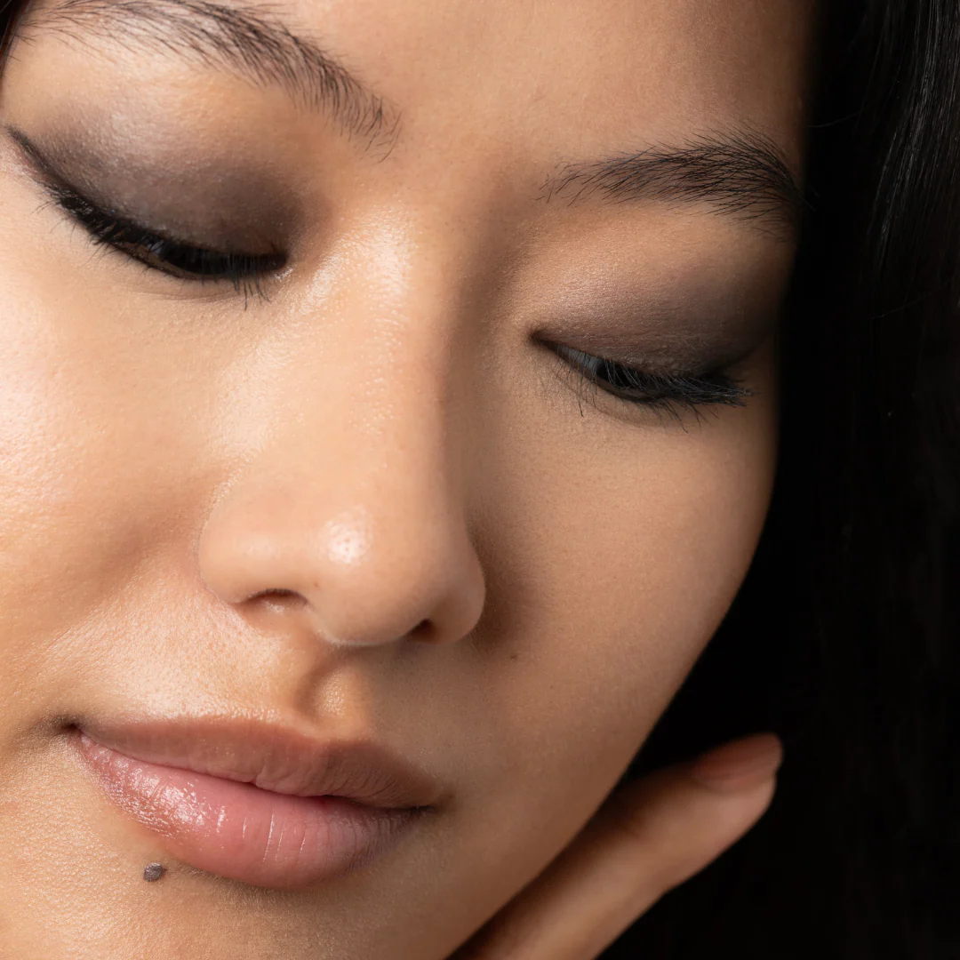 BLONDESISTER 3 IN 1 EYES ON ME | EYE PENCIL بلوندي سيستر قلم كحل وشدو وتحديد عيون - Image 3