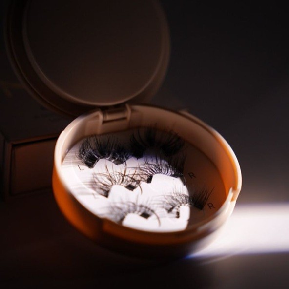 NORA Magnetic Lashes نورا رموش اصطناعية مغناطيسية - Image 2