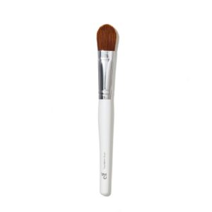 E.L.F Foundation Brush ايلف فرشاة لتوزيع كريم الاساس السائل