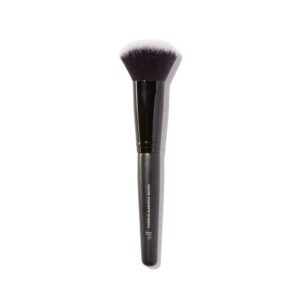 E.L.F Powder Blurring Brush ايلف فرشاة توزيع البودرة
